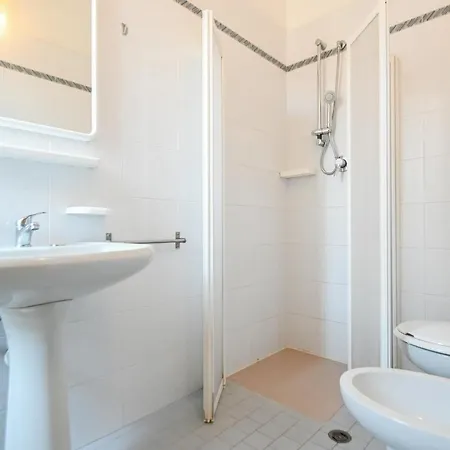 Hotel Montebello Riccione 2*