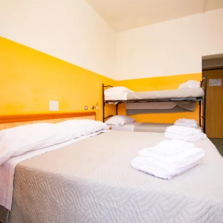 Montebello Hotell 2*