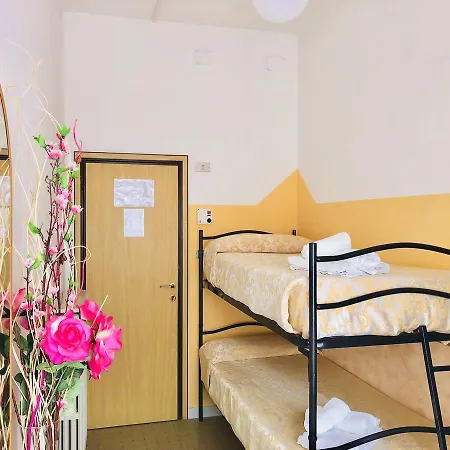 Hotel Montebello Riccione 2*