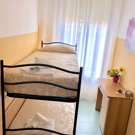 Hotel Montebello Riccione 2*