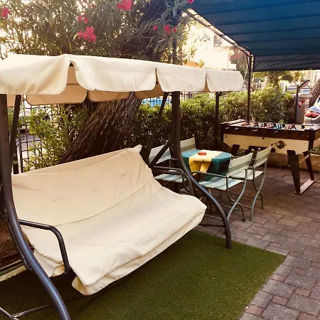 Hotel Montebello Riccione 2*