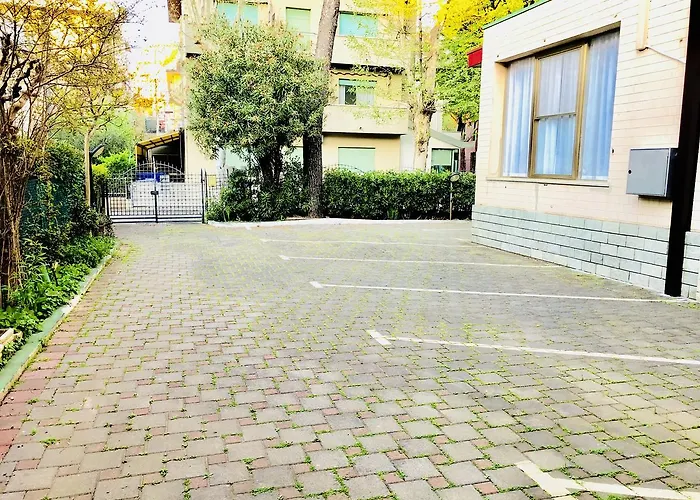 Montebello 호텔 2*