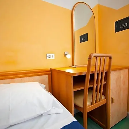 Montebello Hotel 2*
