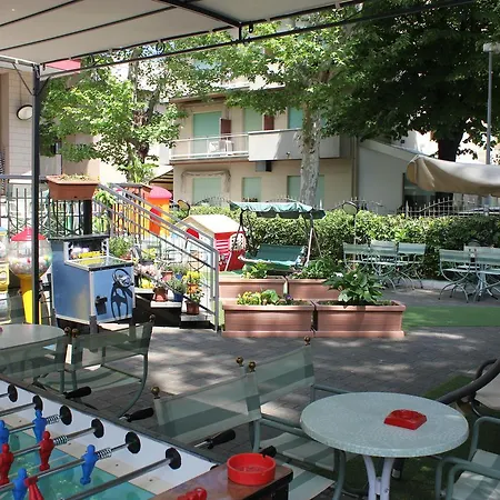 ホテル Montebello リッチョーネ