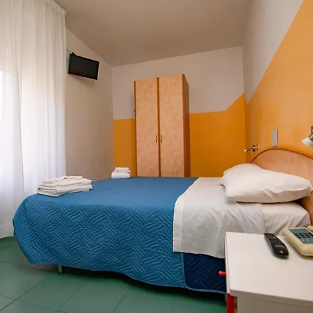 Hotel Montebello 2*
